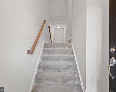 14766 Malloy Court - Photo Thumbnail 5