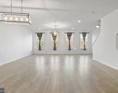 14766 Malloy Court - Photo Thumbnail 7