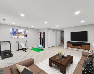16812 Winston Lane - Photo Thumbnail 11