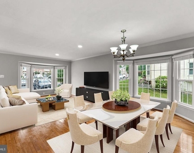 16812 Winston Lane - Photo Thumbnail 5