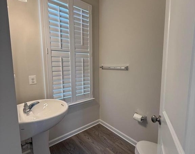 7464 Wilmer Way - Photo Thumbnail 10