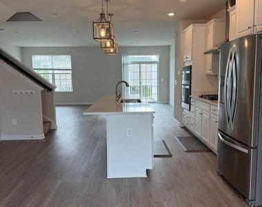7464 Wilmer Way - Photo Thumbnail 4