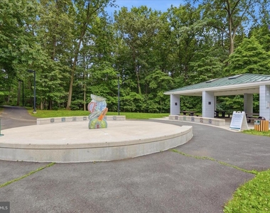 2339 Freetown Court - Photo Thumbnail 25