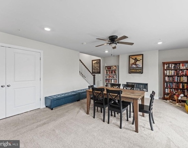 2410 Stella Place - Photo Thumbnail 4