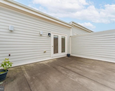 11692 Sunrise Square Place - Photo Thumbnail 45