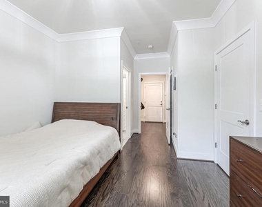 11692 Sunrise Square Place - Photo Thumbnail 7