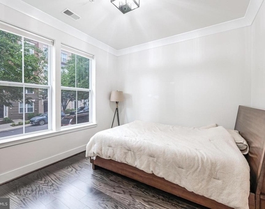 11692 Sunrise Square Place - Photo Thumbnail 6