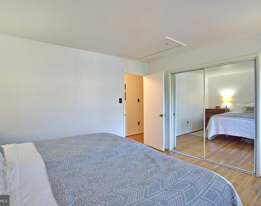 1450 Greenmont Court - Photo Thumbnail 11