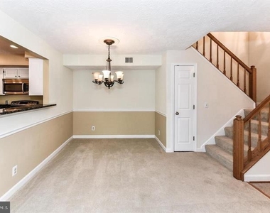 12010 Ridge Knoll Drive - Photo Thumbnail 10