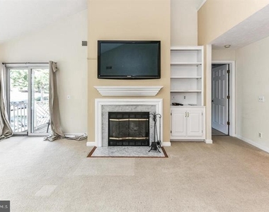 12010 Ridge Knoll Drive - Photo Thumbnail 3
