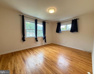 5835 Mount Vernon Drive - Photo Thumbnail 5
