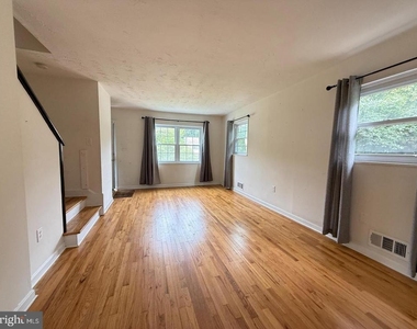 5835 Mount Vernon Drive - Photo Thumbnail 4