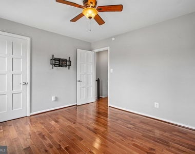 5812 N N Kings Highway - Photo Thumbnail 11