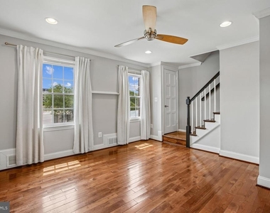 5812 N N Kings Highway - Photo Thumbnail 3