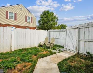 5812 N N Kings Highway - Photo Thumbnail 22