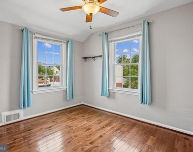 5812 N N Kings Highway - Photo Thumbnail 12