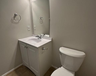 13112 Quail Creek Lane - Photo Thumbnail 22