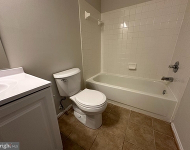 13112 Quail Creek Lane - Photo Thumbnail 23