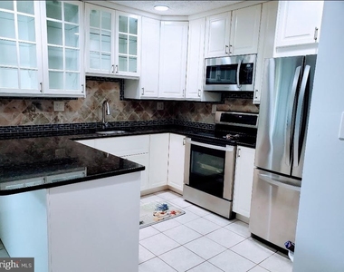 2366 Southgate Square - Photo Thumbnail 1