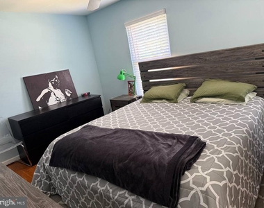 6415 Blarney Stone Court - Photo Thumbnail 12
