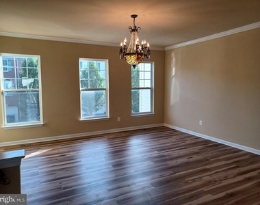103 Argyle Court - Photo Thumbnail 15