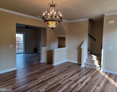 103 Argyle Court - Photo Thumbnail 16