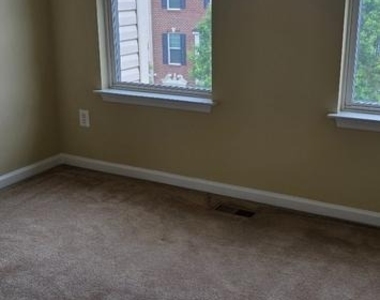 103 Argyle Court - Photo Thumbnail 2