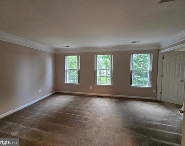 832 Fox Den Road - Photo Thumbnail 26