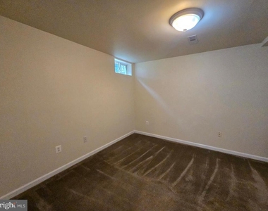832 Fox Den Road - Photo Thumbnail 36