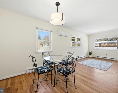 311 S Buckmarsh Street - Photo Thumbnail 18