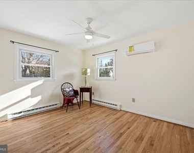 311 S Buckmarsh Street - Photo Thumbnail 25