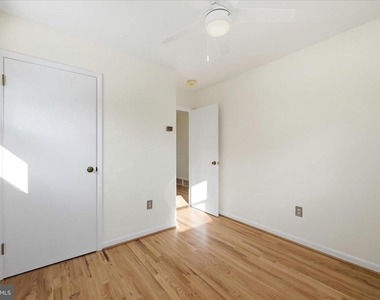 311 S Buckmarsh Street - Photo Thumbnail 24
