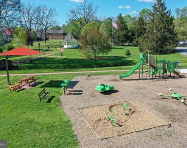 311 S Buckmarsh Street - Photo Thumbnail 52