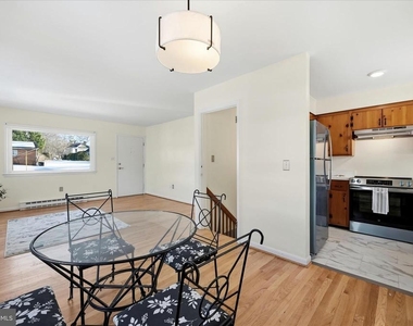 311 S Buckmarsh Street - Photo Thumbnail 17