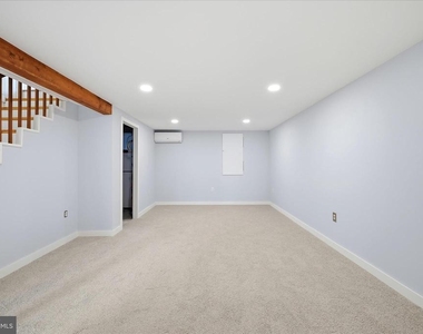 311 S Buckmarsh Street - Photo Thumbnail 33