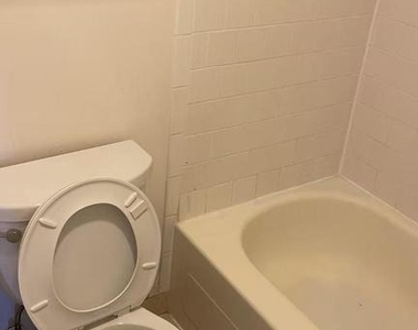 1225 Martha Custis Drive - Photo Thumbnail 7