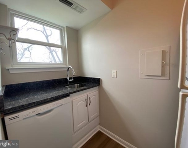 412 N Armistead Street - Photo Thumbnail 9