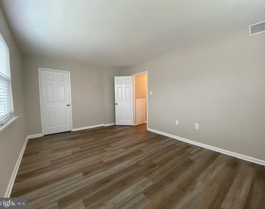 412 N Armistead Street - Photo Thumbnail 20