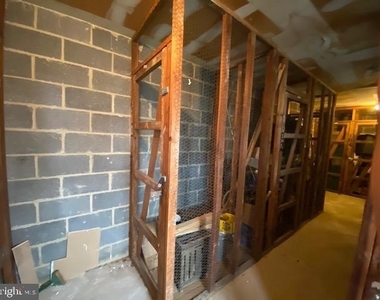 412 N Armistead Street - Photo Thumbnail 23
