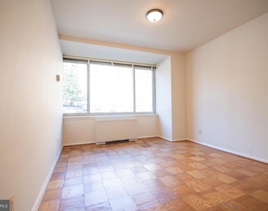 1210 N Taft Street - Photo Thumbnail 20