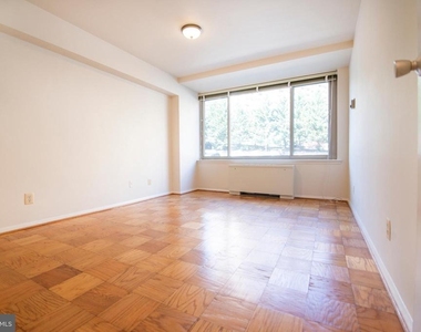 1210 N Taft Street - Photo Thumbnail 18