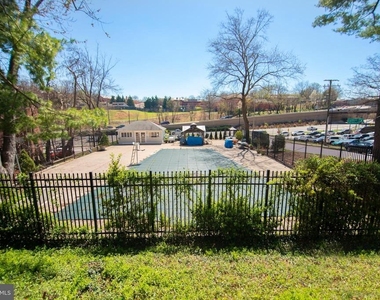 1210 N Taft Street - Photo Thumbnail 31