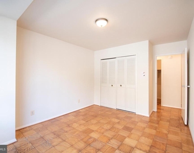 1210 N Taft Street - Photo Thumbnail 19