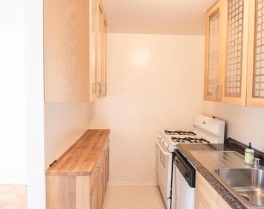 1210 N Taft Street - Photo Thumbnail 25