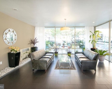1210 N Taft Street - Photo Thumbnail 4