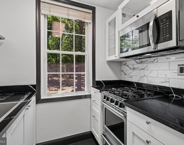 226 N Thomas Street - Photo Thumbnail 11