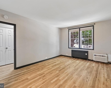 226 N Thomas Street - Photo Thumbnail 1