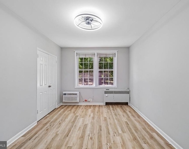 226 N Thomas Street - Photo Thumbnail 16