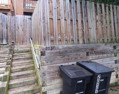 2037 S Glebe Road - Photo Thumbnail 29