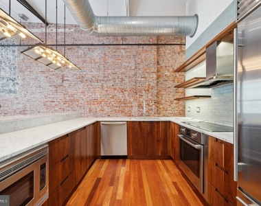 105 S 12th Street - Photo Thumbnail 5